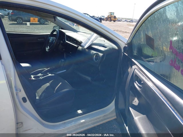 Toyota COROLLA SE 2018 5YFBURHE7JP786016 Image 5
