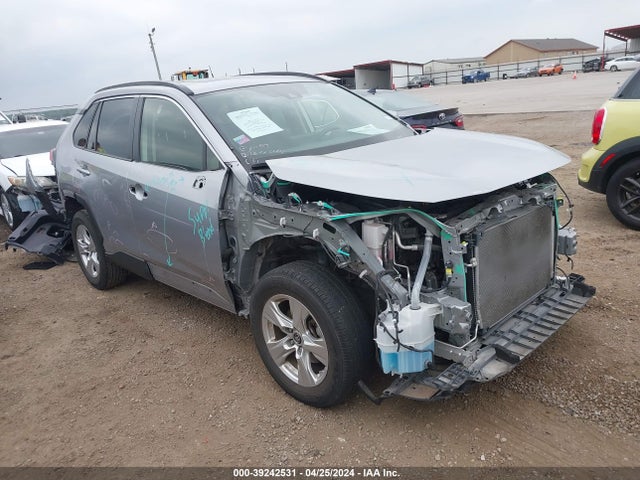 Toyota Rav4 Xle 2019 JTMW1RFV5KJ011720 main image
