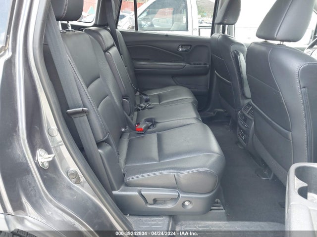 Honda Pilot Touring 2017 5FNYF5H92HB001312 Image 8