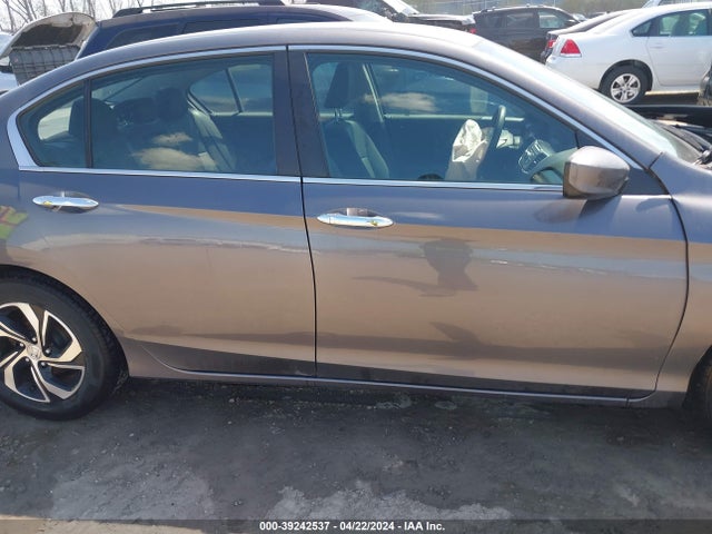Honda ACCORD LX 2017 1HGCR2F37HA117856 Image 12