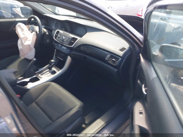 Honda ACCORD LX 2017 1HGCR2F37HA117856 Image 5