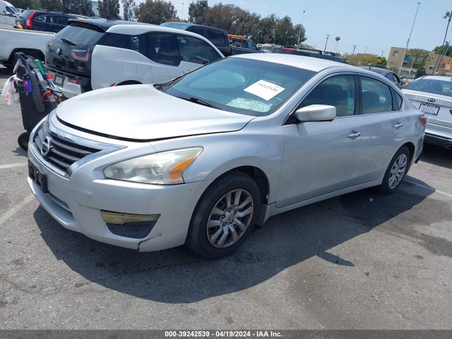 Nissan Altima 2.5 S 2015 1N4AL3AP6FC217459 Image 2
