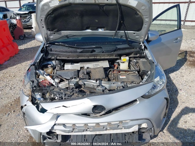 Toyota Prius V Four 2017 JTDZN3EU3HJ063878 Image 10