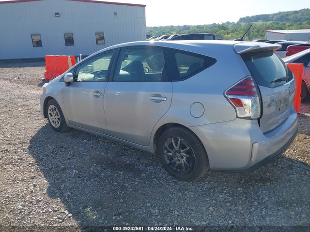 Toyota Prius V Four 2017 JTDZN3EU3HJ063878 Image 3
