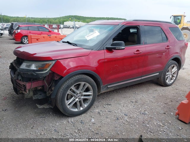 Ford EXPLORER XLT 2017 1FM5K7D82HGA93305 Image 2