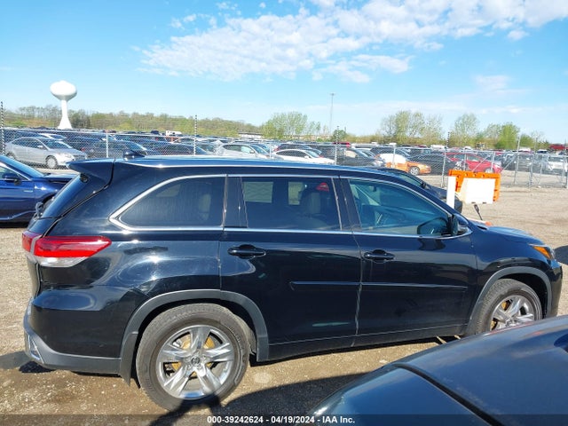 Toyota Highlander Limited 2018 5TDDZRFH9JS822741 Image 14