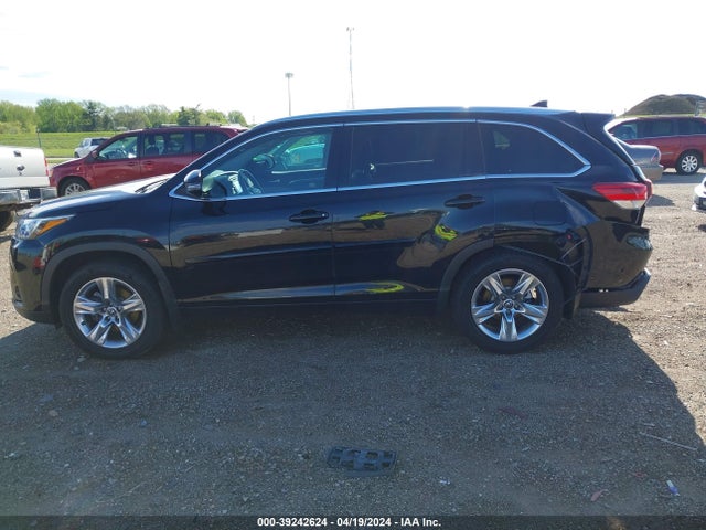 Toyota Highlander Limited 2018 5TDDZRFH9JS822741 Image 15