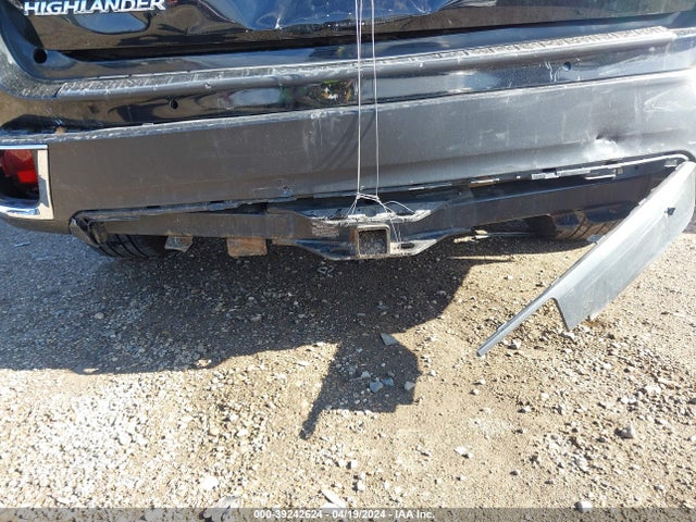Toyota Highlander Limited 2018 5TDDZRFH9JS822741 Image 18