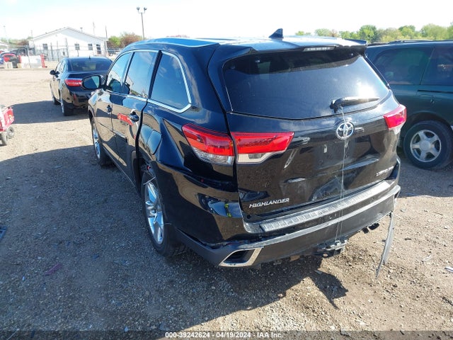 Toyota Highlander Limited 2018 5TDDZRFH9JS822741 Image 3