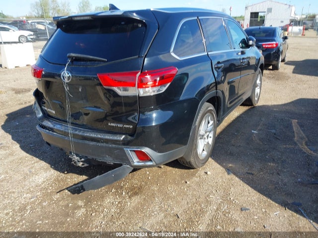 Toyota Highlander Limited 2018 5TDDZRFH9JS822741 Image 4