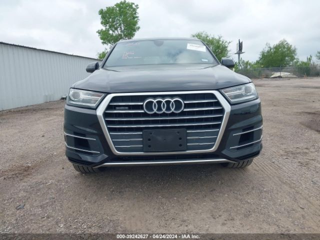 WA1AAAF76KD012333 Audi Q7 55 Premium