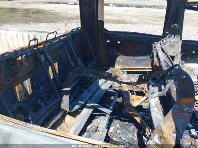 RAM 1500 2022 1C6SRFJTXNN161595 Image 8