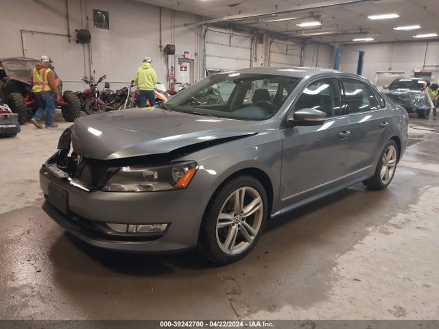 1VWCT7A30FC056093 Volkswagen Passat 1.8t Sel Premium