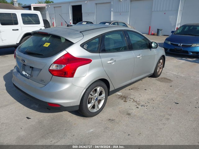 Ford FOCUS SE 2014 1FADP3K21EL325734 Image 4