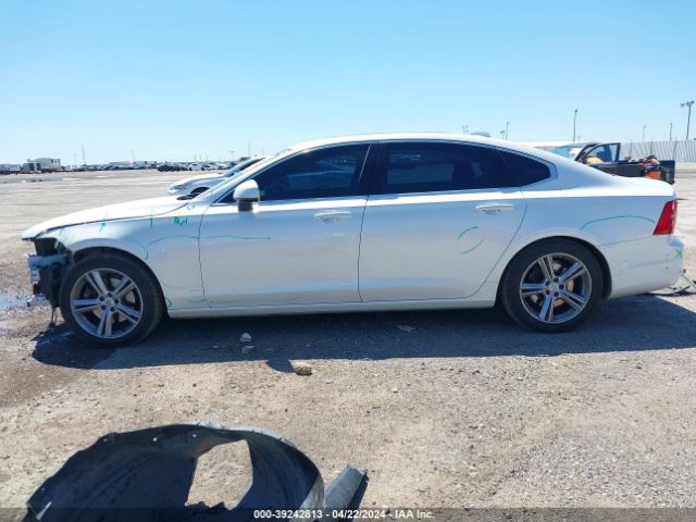 LVY982AK0JP020021 Volvo S90 T5 Momentum
