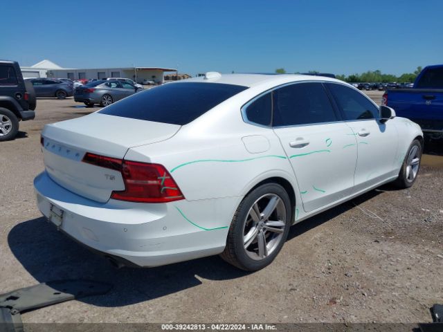 LVY982AK0JP020021 Volvo S90 T5 Momentum