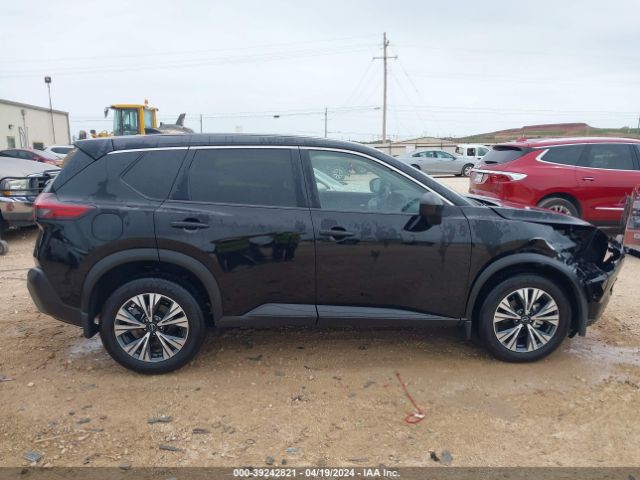 JN8BT3BA4PW415955 Nissan Rogue Sv Fwd