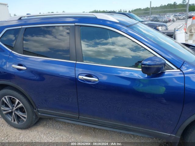5N1AT2MT6KC787755 Nissan ROGUE SV