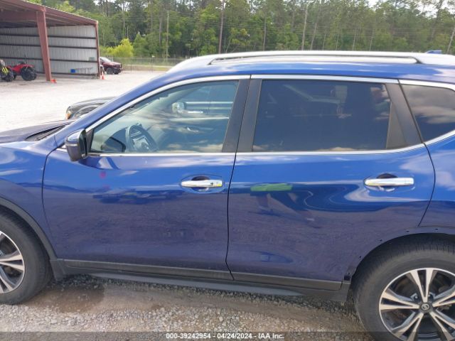 5N1AT2MT6KC787755 Nissan ROGUE SV