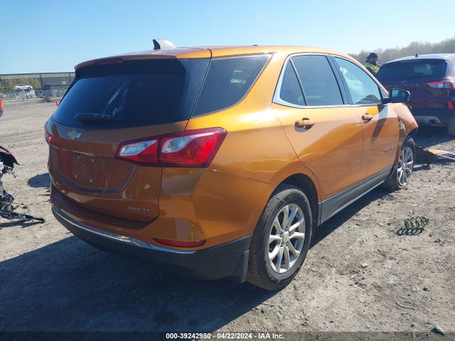 Chevrolet EQUINOX LT 2018 2GNAXSEV1J6180735 Image 4