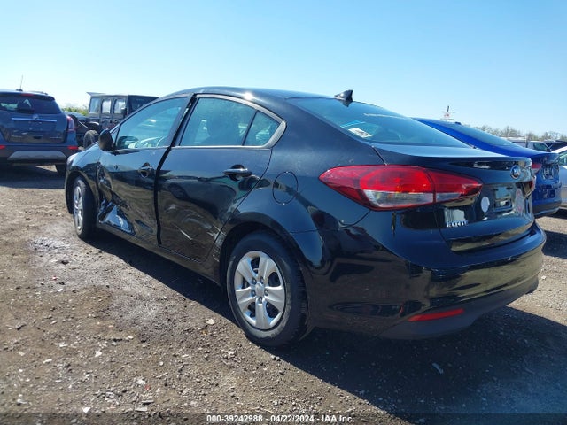 KIA FORTE LX 2017 3KPFK4A72HE033074 Image 3