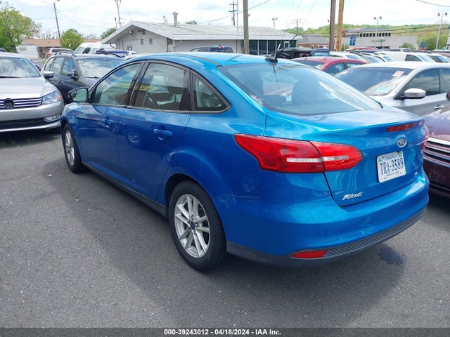 Ford FOCUS SE 2015 1FADP3F23FL322474 Image 3
