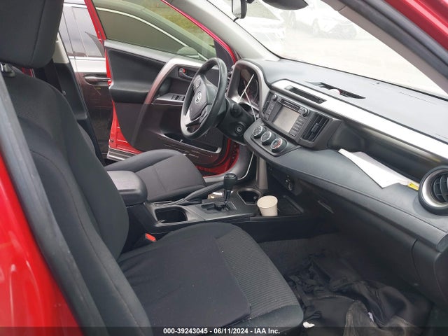 Toyota RAV4 LE 2017 JTMZFREV5HJ137276 Image 5