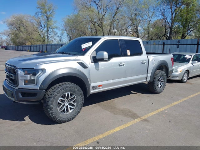Ford F-150 Raptor 2018 1FTFW1RG4JFE43071 Image 2