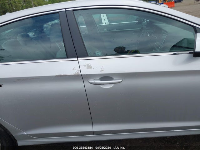 Hyundai SONATA SE 2018 5NPE24AF7JH682955 Image 13