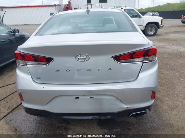 Hyundai SONATA SE 2018 5NPE24AF7JH682955 Image 16