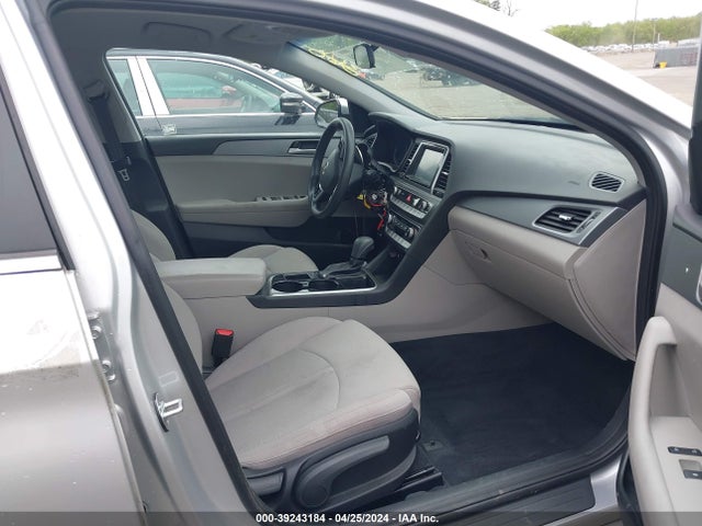 Hyundai SONATA SE 2018 5NPE24AF7JH682955 Image 5