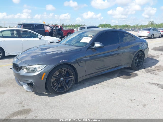 BMW M4 2015 WBS3R9C57FK330738 Image 2