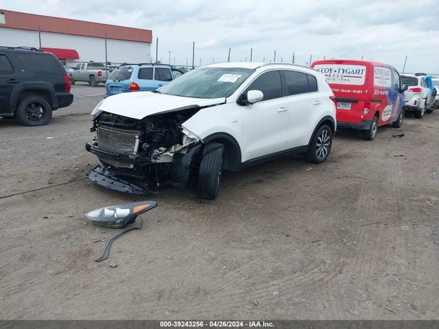 KIA Sportage Ex 2018 KNDPNCAC0J7321930 Image 2