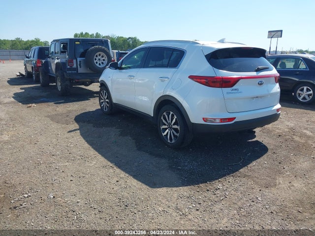KIA Sportage Ex 2018 KNDPNCAC0J7321930 Image 3