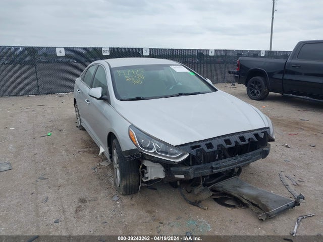 Hyundai SONATA SE 2018 5NPE24AFXJH624600 Image 1