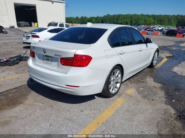 WBA3B1C5XEPV79434 BMW 320i