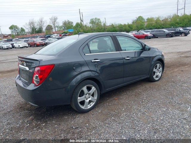 Chevrolet Sonic Ltz Auto 2015 1G1JE5SB4F4212413 Image 4