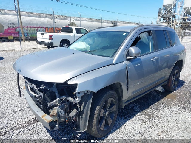 1C4NJDEB0HD163501 Jeep Compass Latitude 4x4