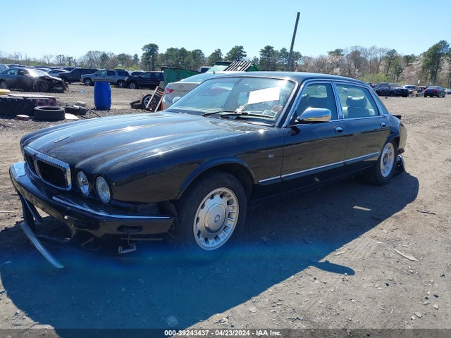 2000 JAGUAR XJ8 SAJDA24C6YLF19177 Photo 1