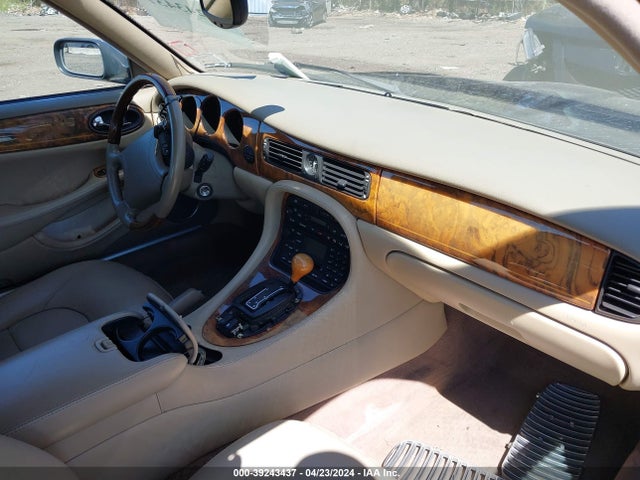 2000 JAGUAR XJ8 SAJDA24C6YLF19177 Photo 4