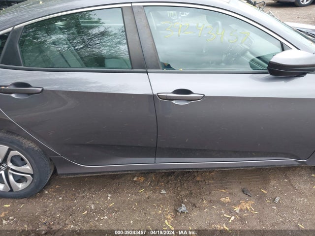 Honda Civic Lx 2018 19XFC2F57JE042061 Image 13