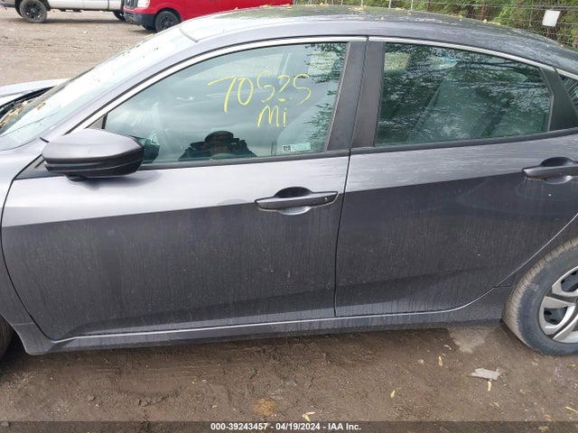Honda Civic Lx 2018 19XFC2F57JE042061 Image 14