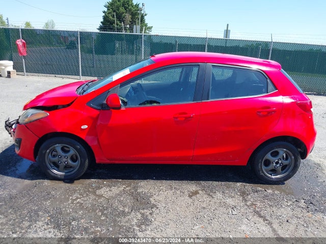 Mazda Mazda2 Sport 2014 JM1DE1KY3E0178021 Image 14