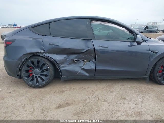 7SAYGDEF7NF394112 Tesla Model Y Performance Dual Motor All-wheel Drive