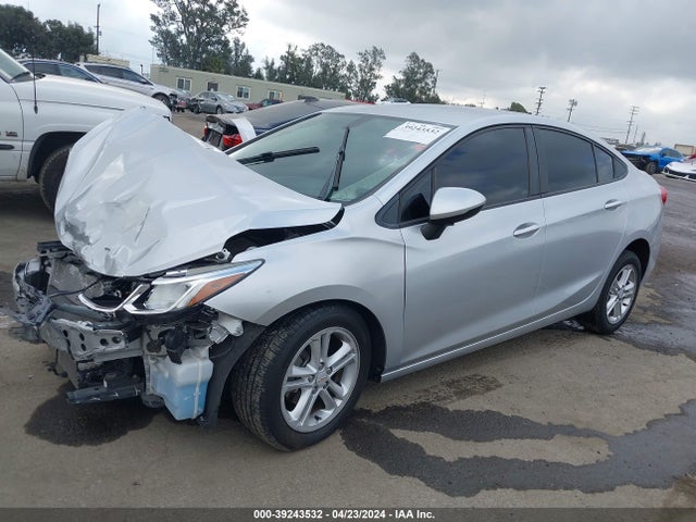 Chevrolet Cruze Ls Auto 2018 1G1BC5SM2J7149363 Image 2