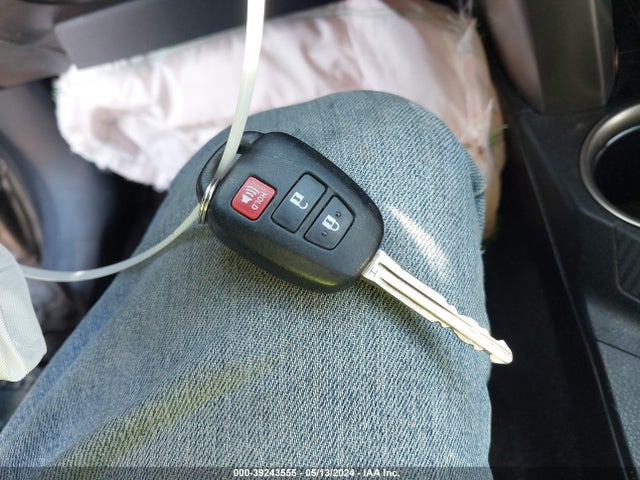 Toyota Rav4 Xle 2015 JTMRFREV6FJ034865 Image 11
