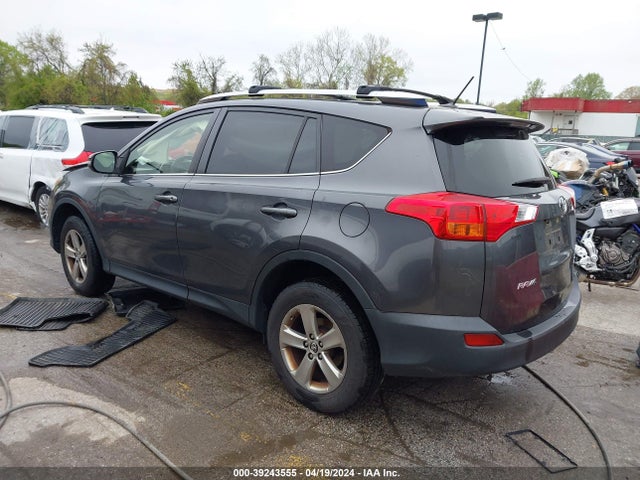 Toyota Rav4 Xle 2015 JTMRFREV6FJ034865 Image 3