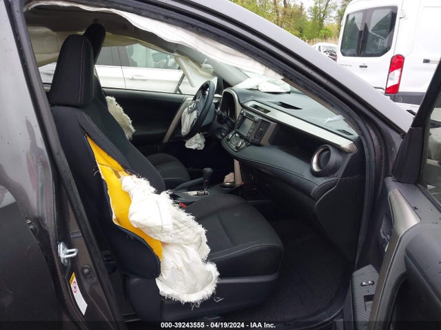 Toyota Rav4 Xle 2015 JTMRFREV6FJ034865 Image 5