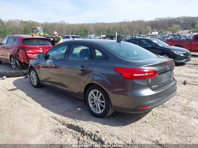 Ford FOCUS SE 2016 1FADP3F21GL357919 Image 3