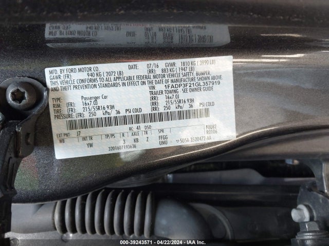 Ford FOCUS SE 2016 1FADP3F21GL357919 Image 9